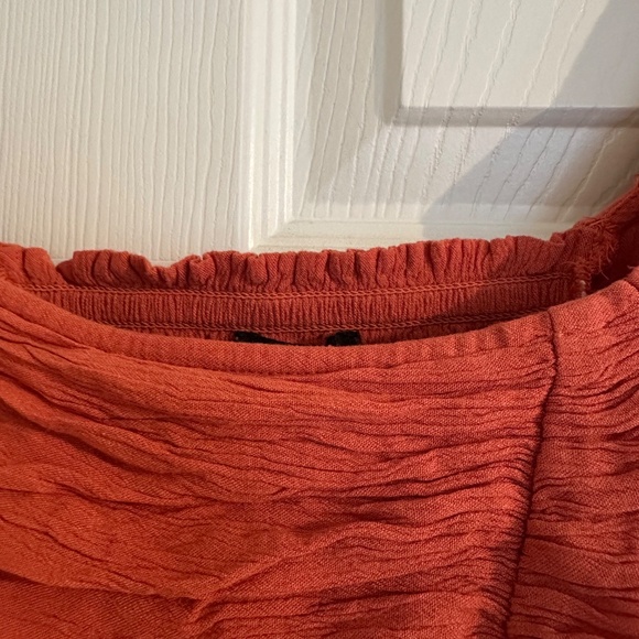 Jessica Simpson Ruched Top, Rust, Small NWT - Picture 8 of 8